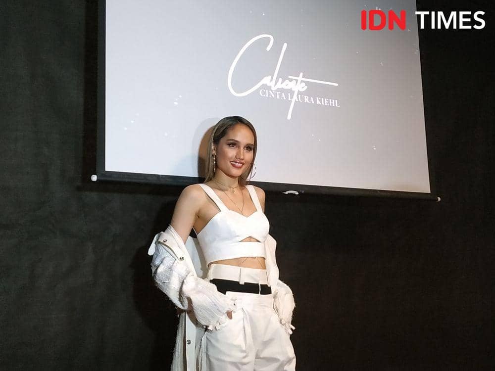 Sepanggung dengan NCT 127, 5 Fakta Lagu Baru Cinta Laura "Caliente"