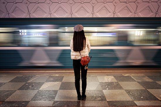 Bosan Saat Single Trip di Kereta? Kamu Bisa Lakukan 6 Aktivitas Ini