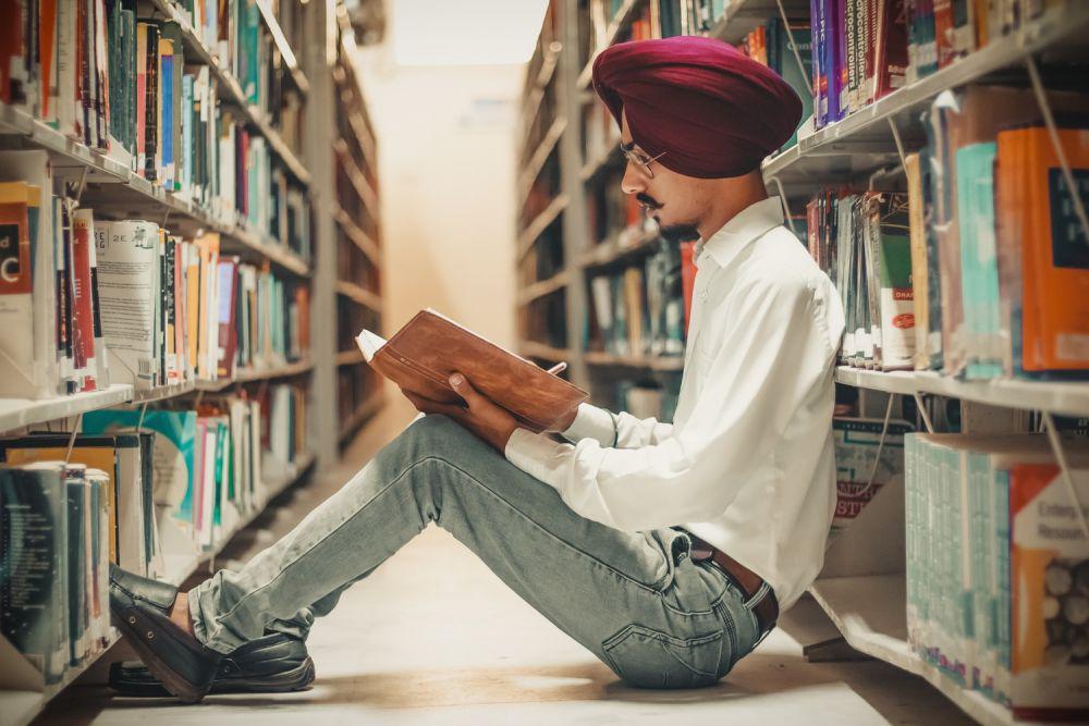 5 Tips Menerapkan Belajar Berkelanjutan Agar Kamu Tetap Kompetitif