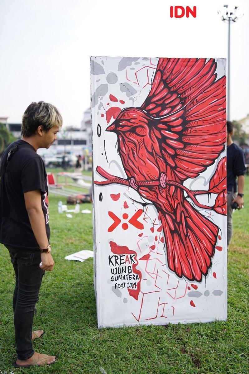 mural burung (IDN Times/Indah Permata Sari)