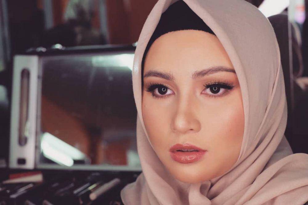 instagram.com/kikiazhari.hf