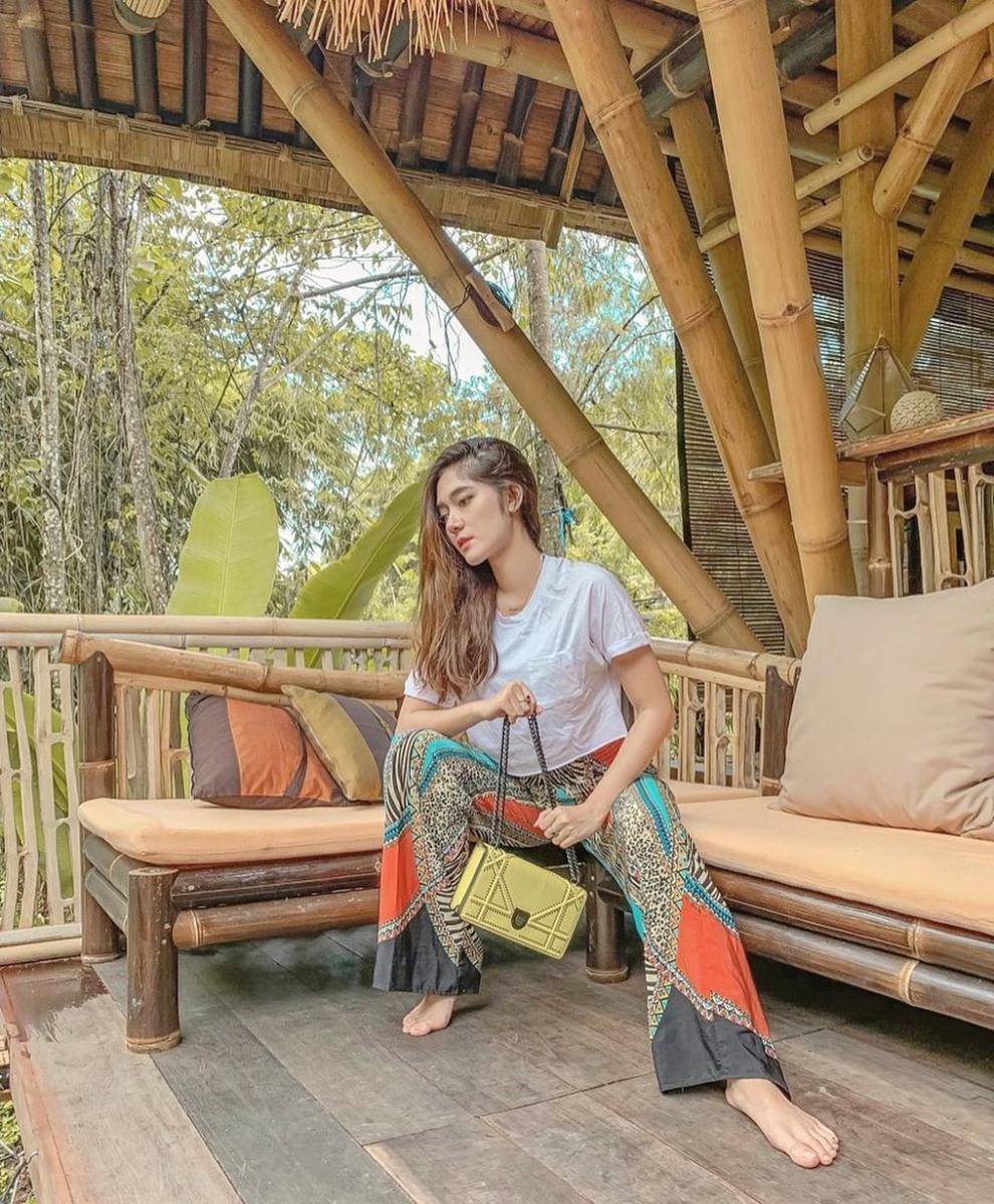 instagram.com/keirashabira