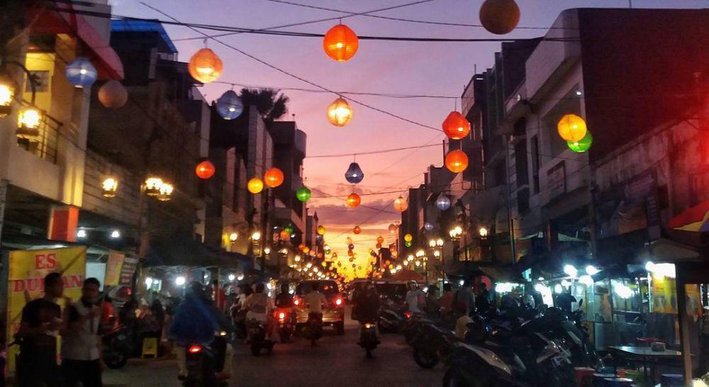 5 Kuliner Malam  di Jalan Cibadak, Bandung, Enak dan Wajib Coba!