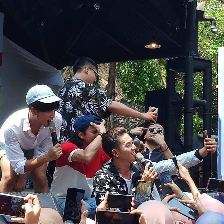 instagram.com/smash_ina