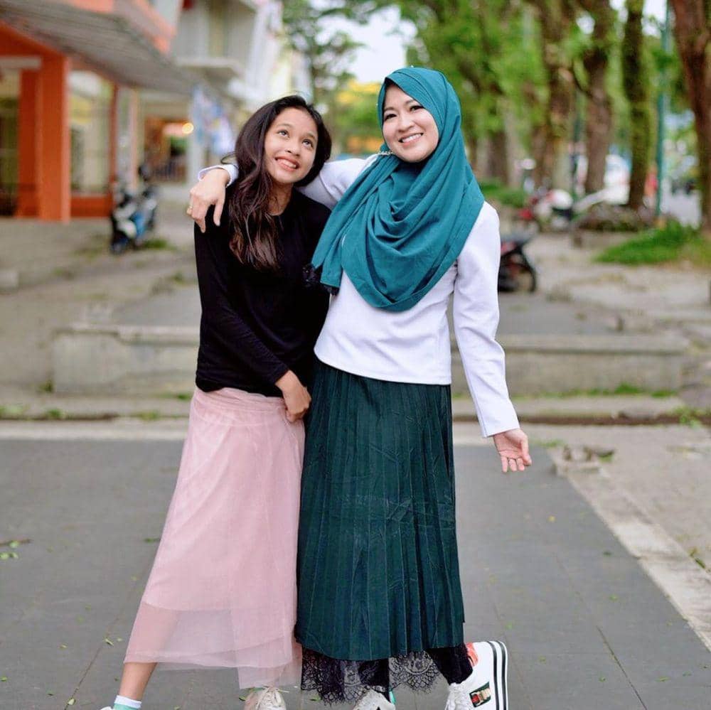 instagram.com/okieagustina_