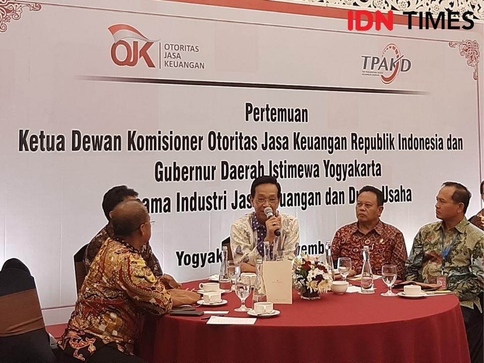 Gubernur DIY Sri Sultan Hamengku Buwono X saat memaparkan tanggapan dalam Pertemuan Tim Percepatan Akses Keuangan Daerah (TPAKD) di Royal Ambarrukmo Yogyakarta Hotel, Senin (25/11/2019). IDN Times/Holy Kartika