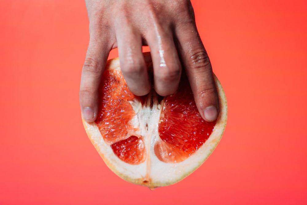ilustrasi cara merangsang klitoris (unsplash.com/ Taras Chernus)