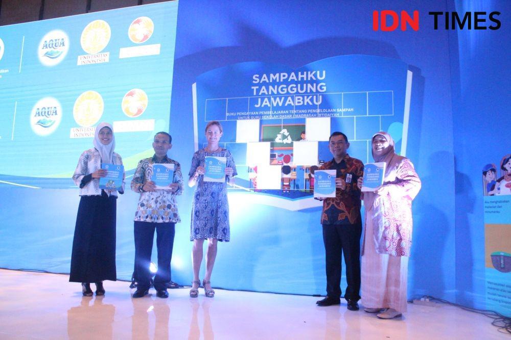 Ajak Murid SD Bijak Kelola Sampah, Danone-AQUA Gandeng Pemerintah