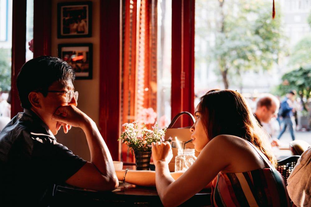 6 Alasan Wanita Sulit Membuka Hati Pada Pria yang Mendekatinya!