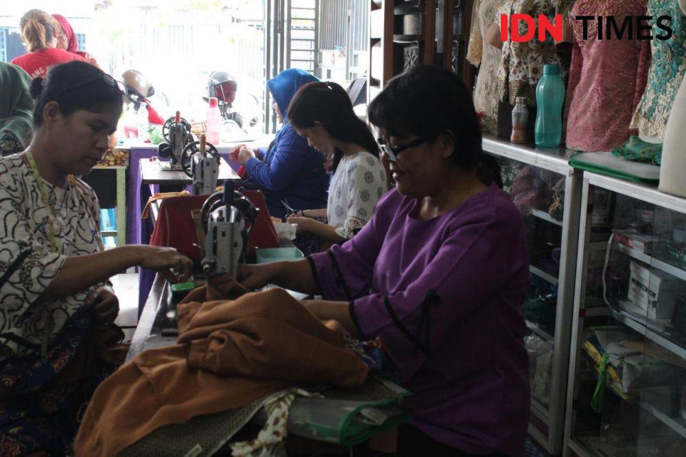 Berdayakan Kelompok Wanita Katolik RI Lewat Pelatihan Menjahit
