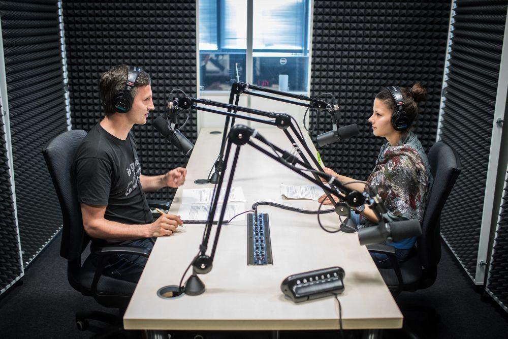 9 Cara agar Kualitas Suara Podcast-mu Bagus dan Enak Didengarkan