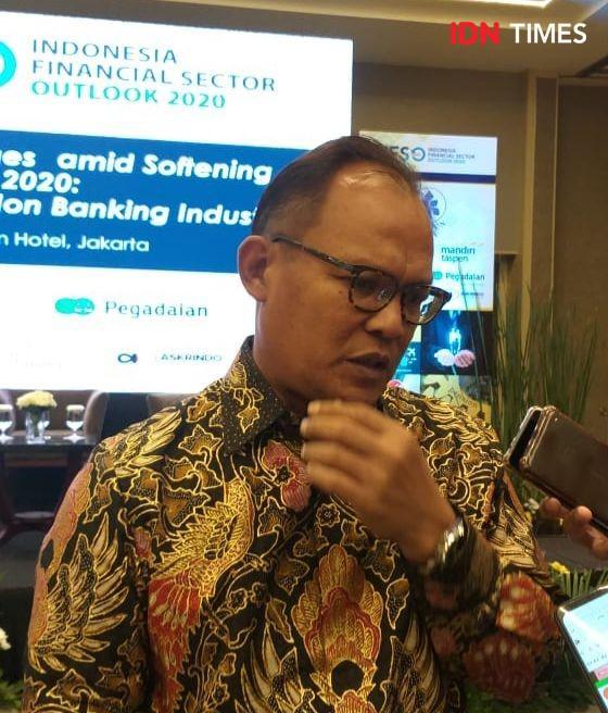 Kepala Departemen Pengawasan Industri Keuangan Non Bank 2B OJK Bambang W. Budiawan dalam acara Indonesia Financial Sector Outlook (IFSO). (IDN Times/Indiana Malia)
