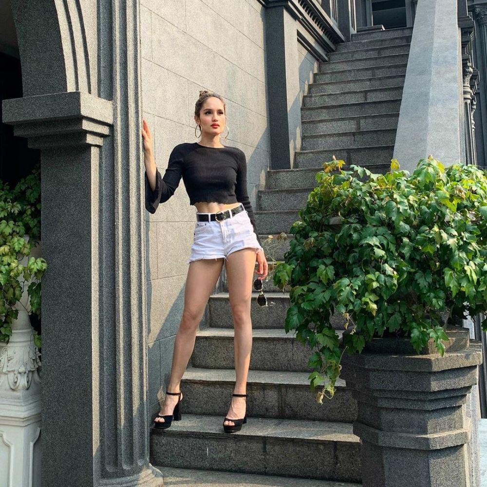 Instagram com/claurakiehl
