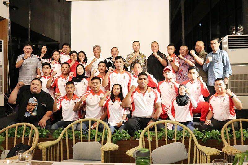 Gubernur Sumut Edy Rahmayadi melepas 19 atlet Sumut yang akan berlaga di gelaran Sea Games Filipina (Dok. Humas Pemprov Sumut)