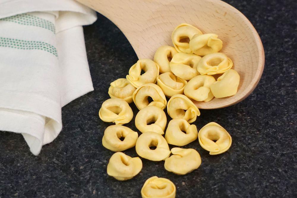 Tak Sama, Ini 5 Beda Tortellini dan Tortelloni yang Wajib Diketahui