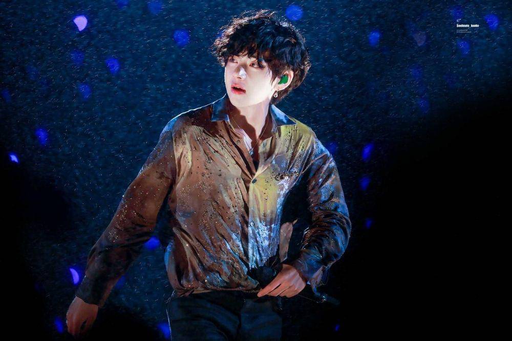 Twitter/#Vsexiestman2019