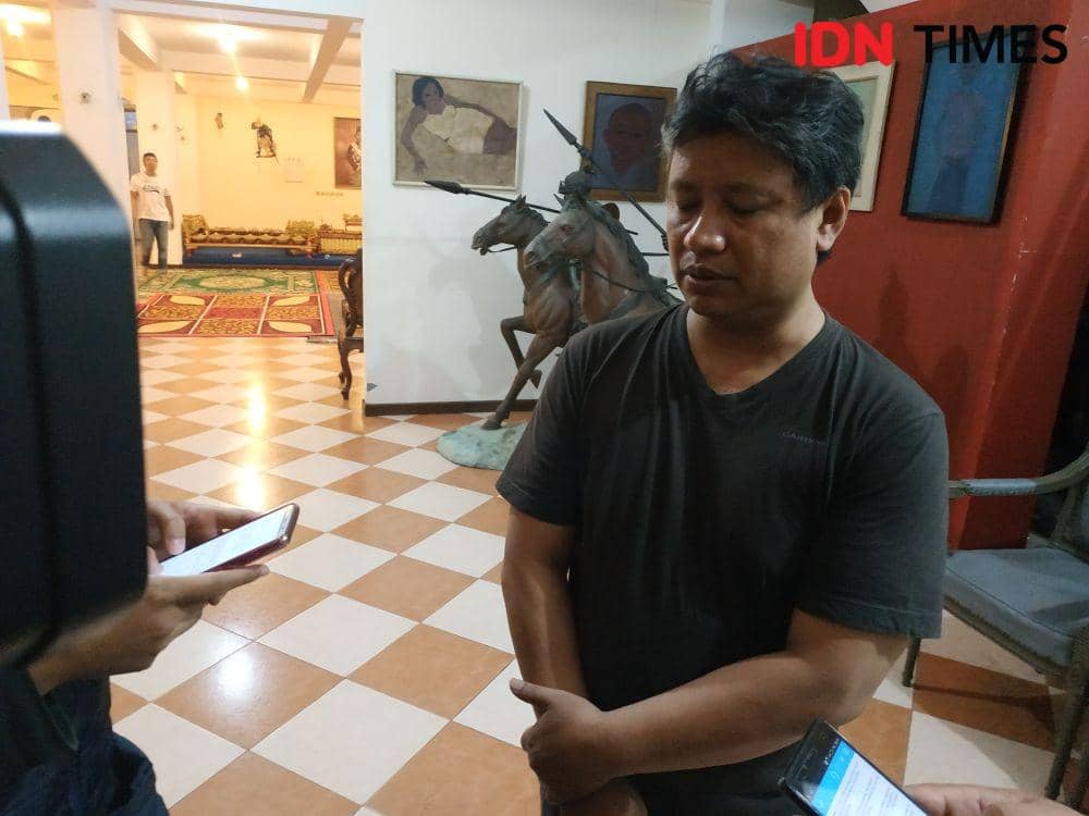 Maestro Lukis Jeihan Sukmantoro Meninggal Dunia di Studionya