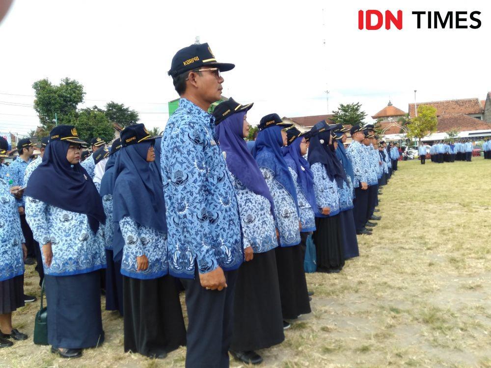 Ilustrasi PNS di Kabupaten Sleman. IDN Times/Daruwaskita