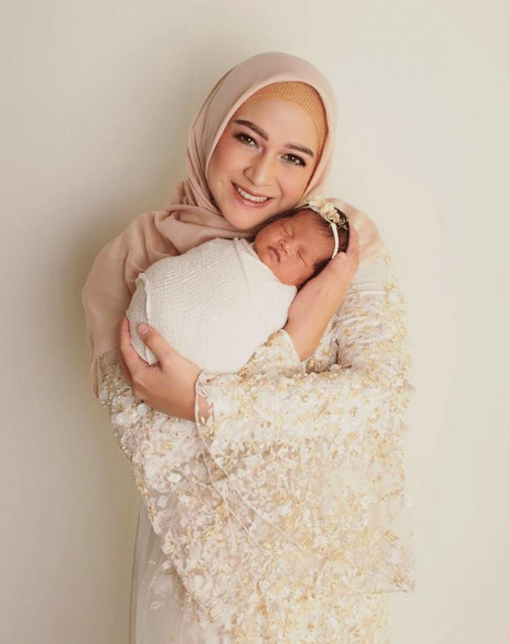 instagram.com/ninazatulini22