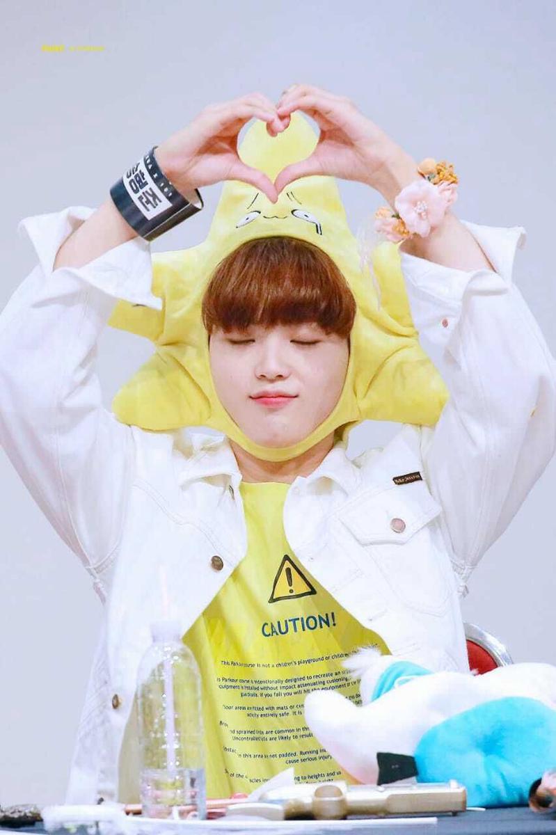 Twitter/#HAPPY_18th_HJDAY