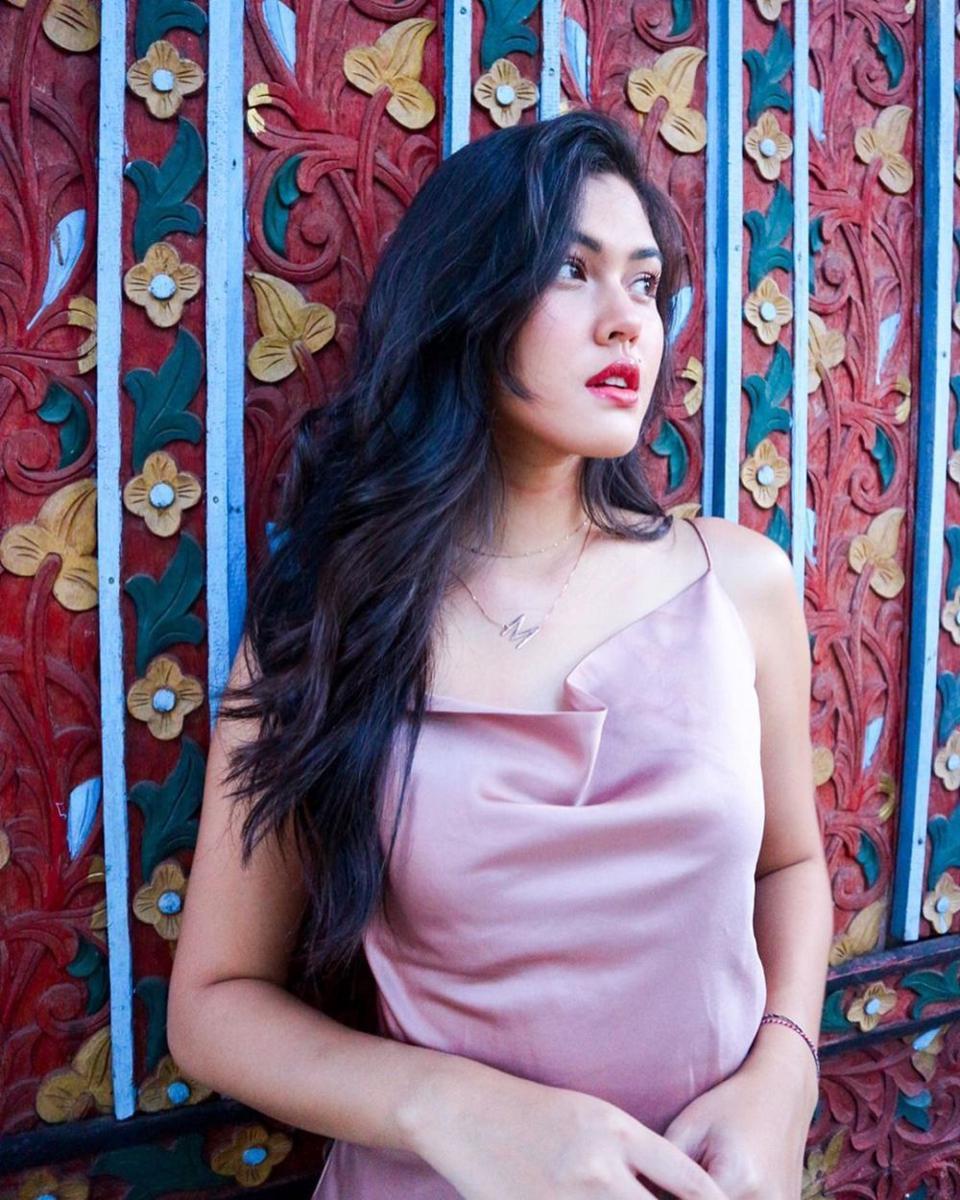 Instagram.com/rebeccatamara