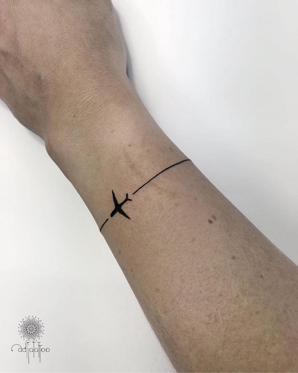 www.instagram.com/adria.tattoo