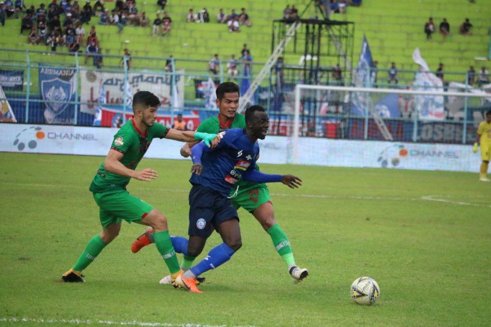 Hanya Imbang, Arema FC Gagal Kudeta Posisi Tiga Klasemen