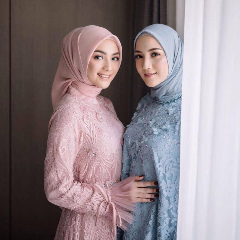 10 Pesona Erica Putri yang Selalu Dampingi Citra Kirana hingga Menikah