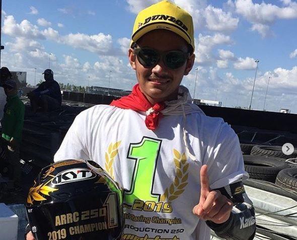 Cetak Sejarah, Andy M Fadly Rebut Gelar Juara ARRC AP250 di Thailand!
