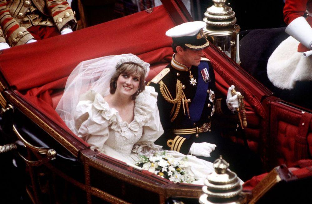 13 Foto Kenangan Royal Wedding Putri Diana dan Pangeran Charles