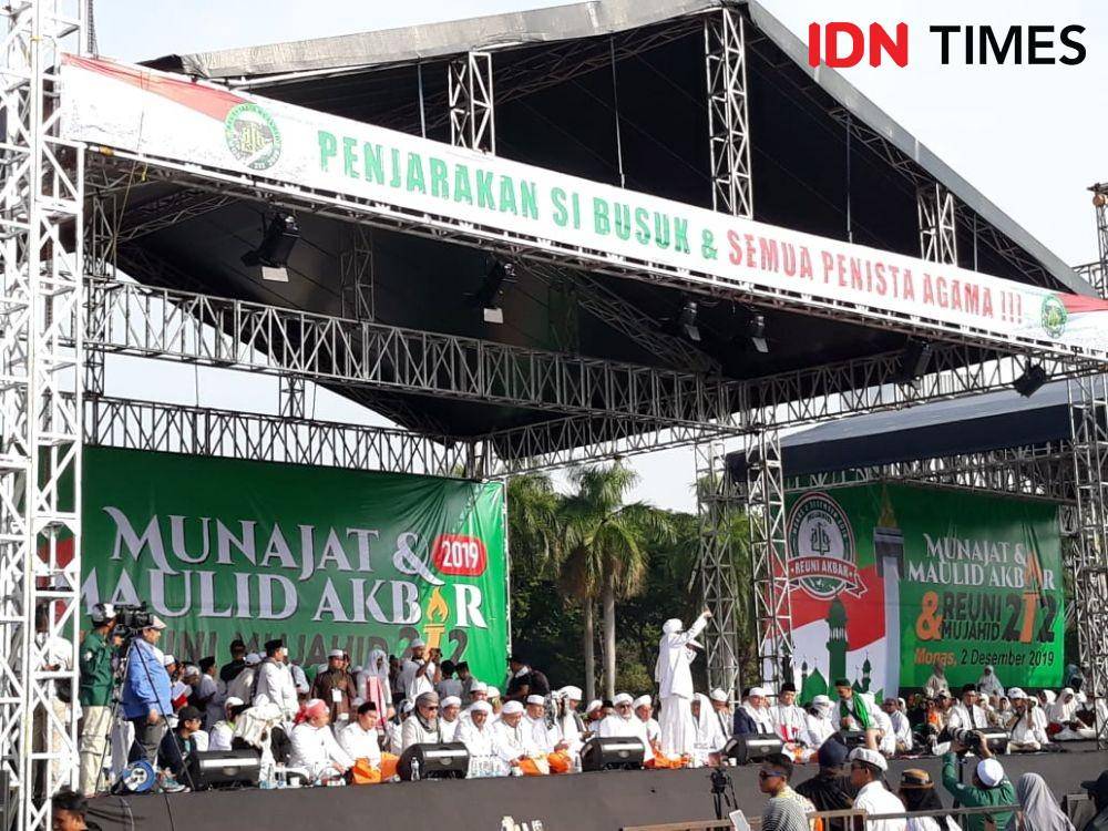 Ilustrasi PA 212 (IDN Times/Fitang Budhi Adhitia)