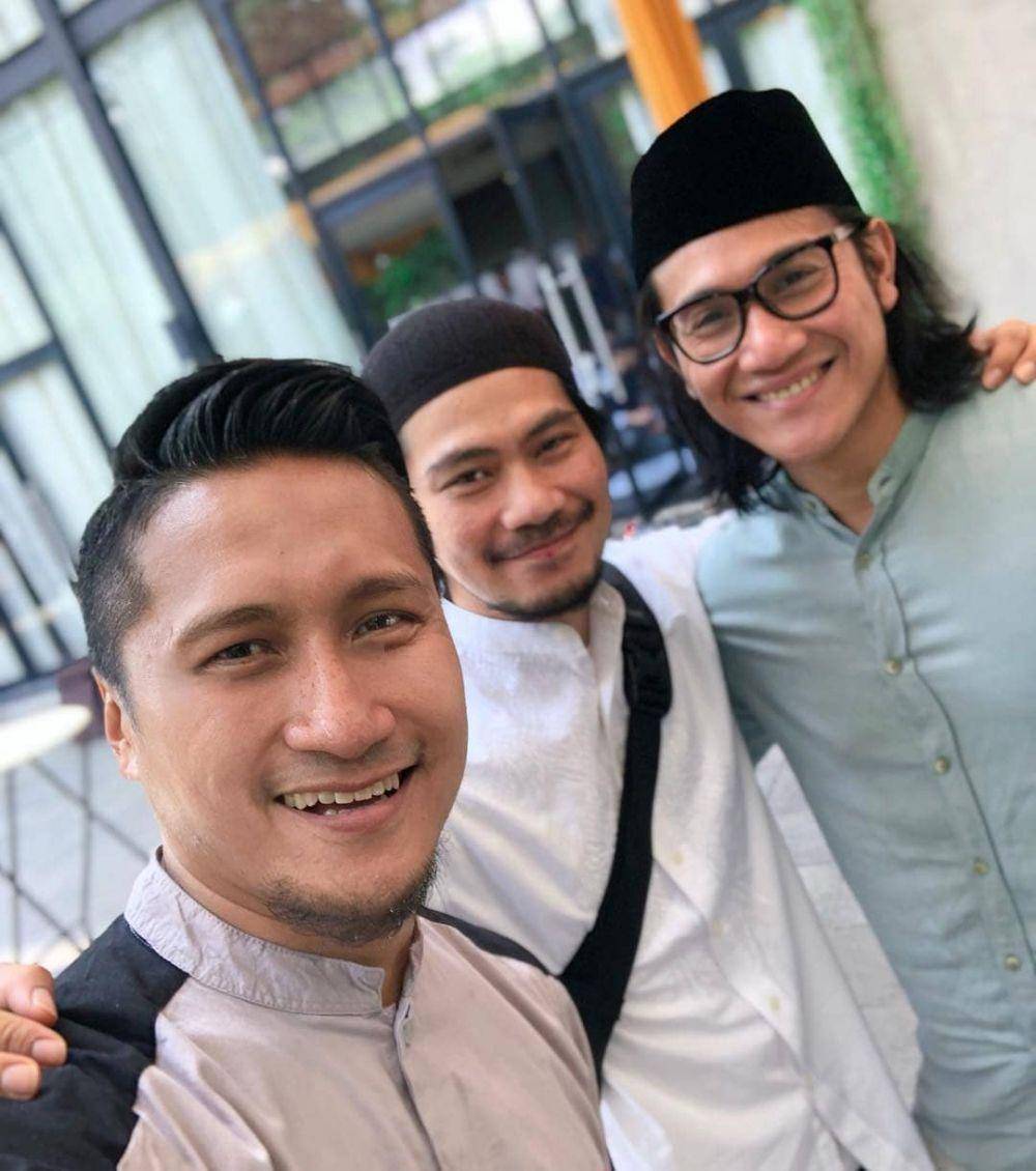 instagram.com/donnyalamsyah