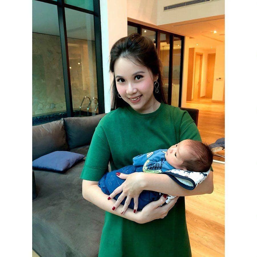 Instagram.com/corrynaputri