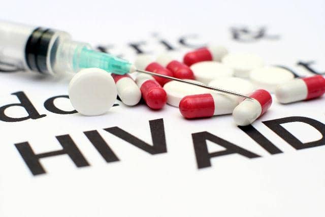 Percayalah, Bersentuhan Tangan dengan Orang HIV Tak Akan Ketularan Lho