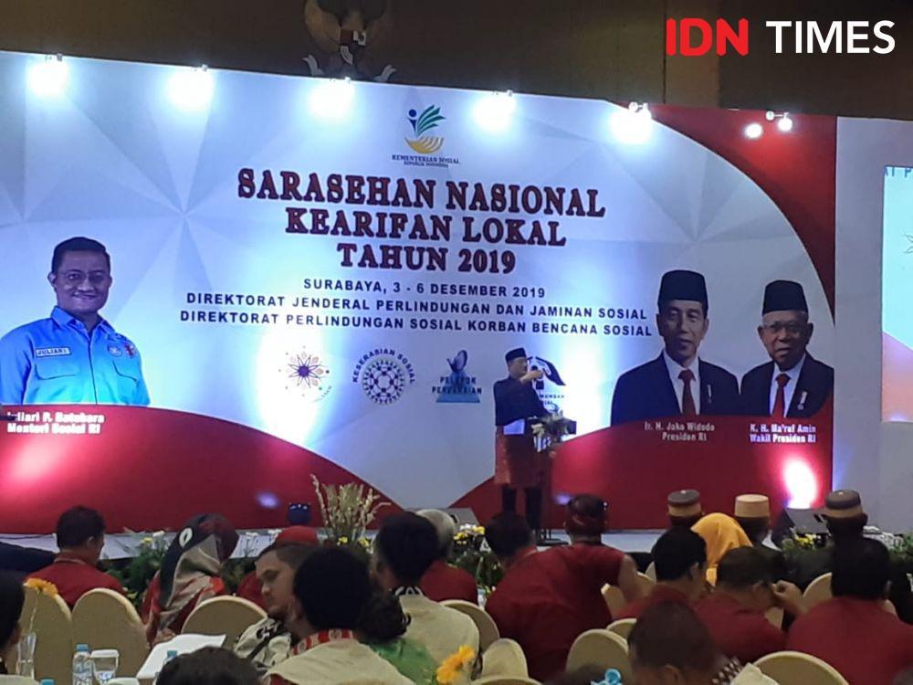 Menteri Sosial, Juliari Batubara saat Sarasehan Nasional Kearifan Lokal 2019 di Hotel Mercure Surabaya, Rabu (4/12). IDN Times/Ardiansyah Fajar