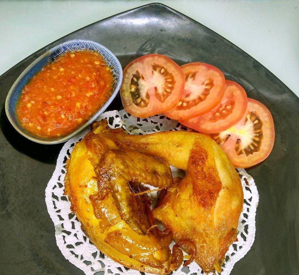 Ayamgorengpaniki instagram.com/warung.tjarani