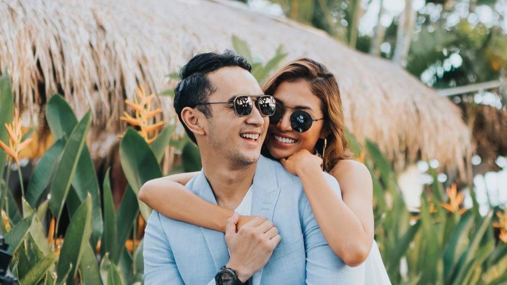 9 Ide Prewed dengan Properti Minimal ala Mezty Mez dan Gerald Yohanes