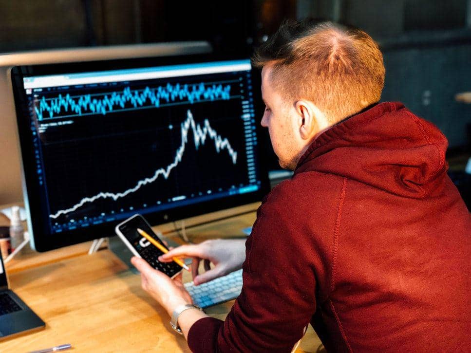 Manfaatkan Mobile App, 5 Negara Ini Sukses Tekan Penyebaran COVID-19