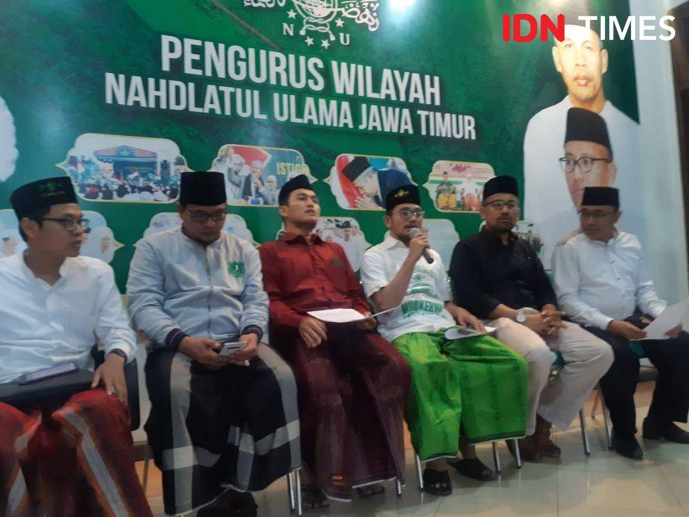 Wakil Ketua PWNU Jatim, KH Abdussalam Shohib saat konferensi pers di Kantor PWNU Jatim, Kamis (5/12).IDN Times/Ardiansyah Fajar