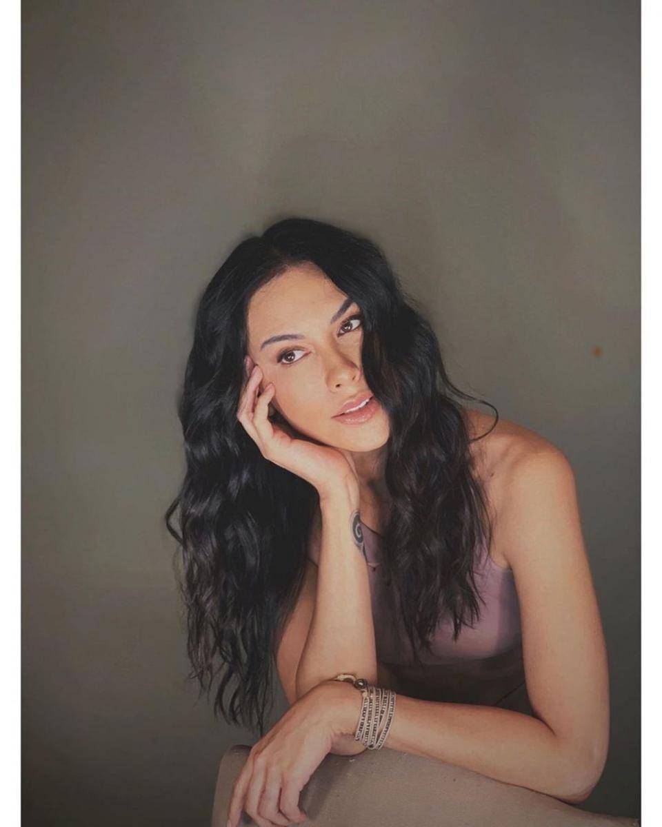 Instagram/sophia_latjuba88