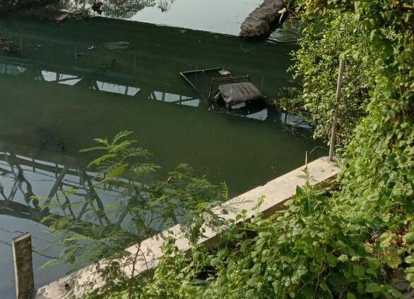 Gagal Direm Tangan, Mobil Sumanto Terjun ke Sungai Gajahwong