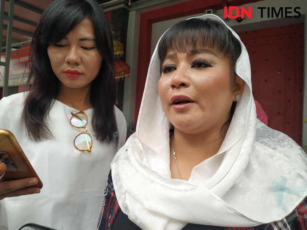 Politikus PDIP Dewi Tanjung Ancam Laporkan Fahira Idris ke Polisi