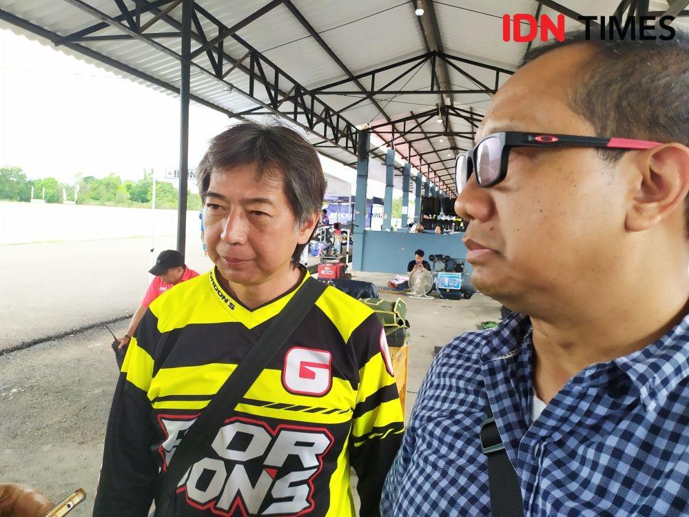 Adviser Supermoto CUP 2019, Frans Tanuwijaya dan Ketua Pelaksana, Budi Santen (IDN Times/Rangga Erfizal)