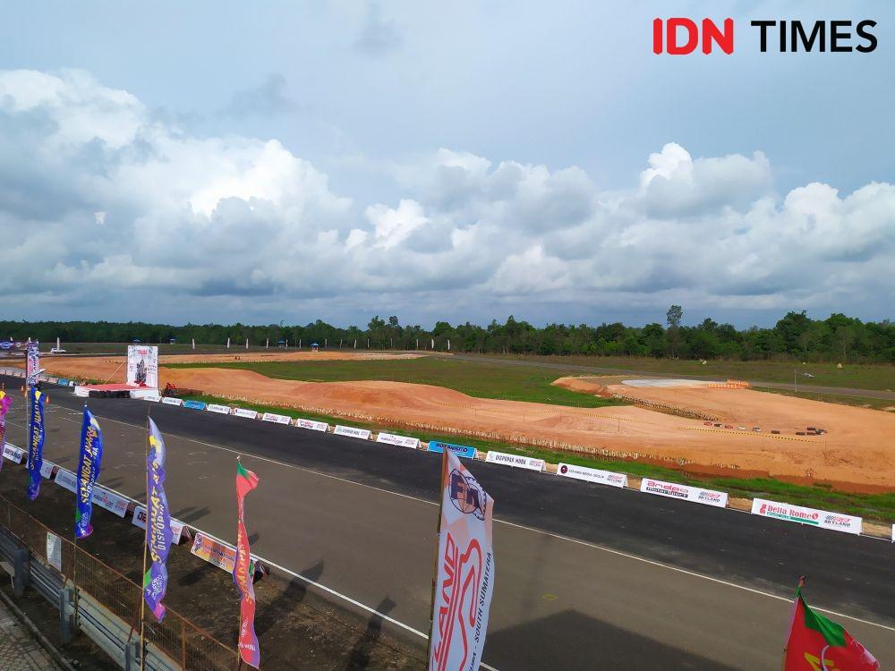 Keunikan Sirkuit Skyland Bikin Kaget Crosser Supermoto Muba