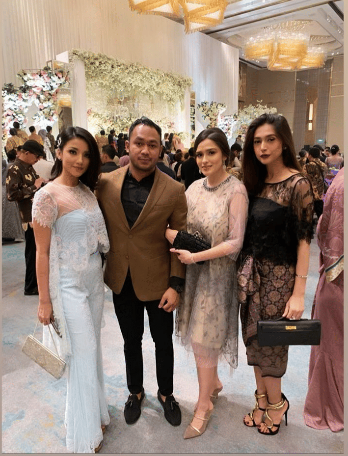 instagram.com/yaswildblood