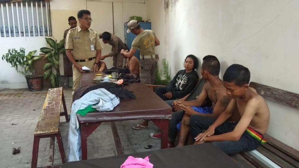 Anak jalanan asal Jateng diamankan Satpol PP Tuban. IDN/Imron