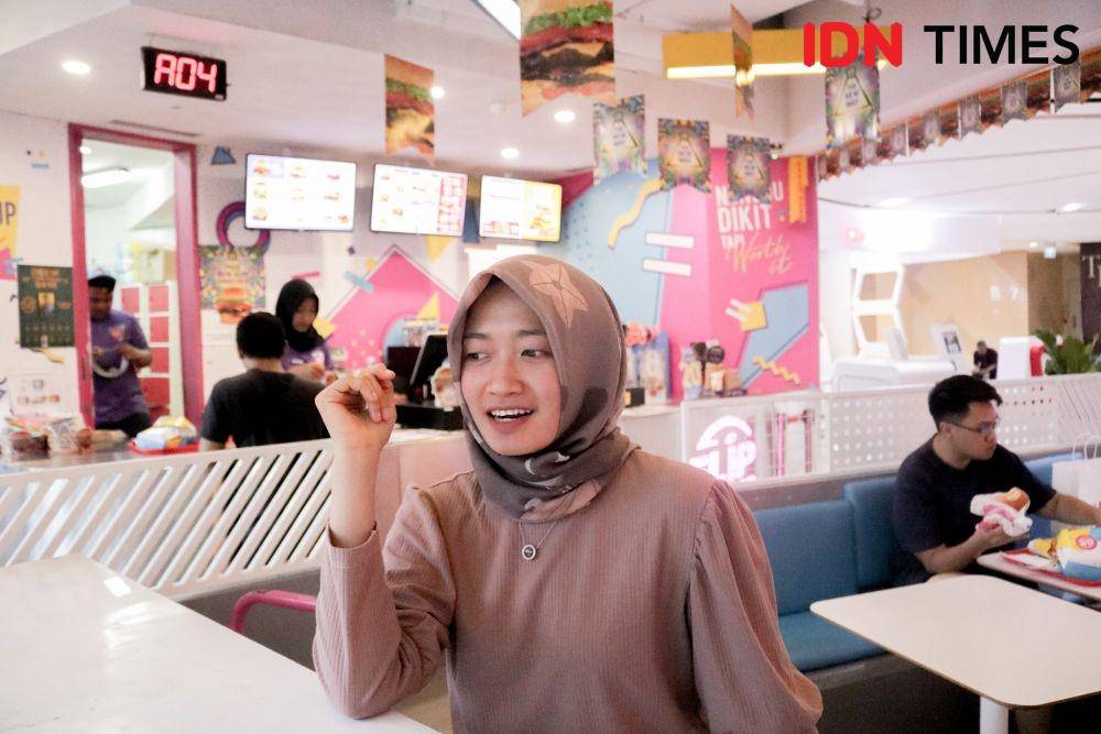 Febrina Gladys saat ditemui di Tunjungan Plaza Surabaya (6/12). IDN Times/Prila Arofani
