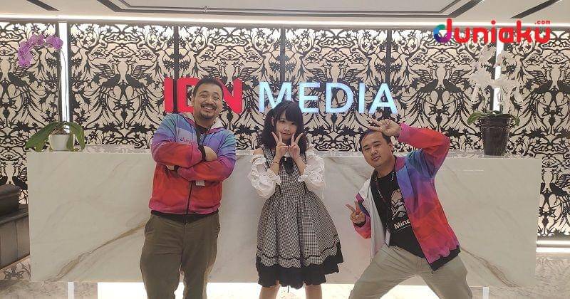 Tidak lupa, kami pun berfoto bareng Ola Aphrodite. duniaku.com/Adhitya Daniel