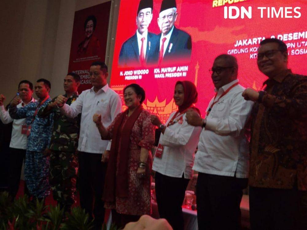 Presiden ke-5 RI Megawati Soekarnoputri menghadiri kegiatan Internalisasi dan Pembumian Pancasila dan Penguatan Wawasan Kebangsaan Lingkungan Kemensos di Gedung Konvensi TMPN Kalibata, Jakarta Selatan, Senin (9/12/2019). (IDN Times/Dini Suciatiningrum)