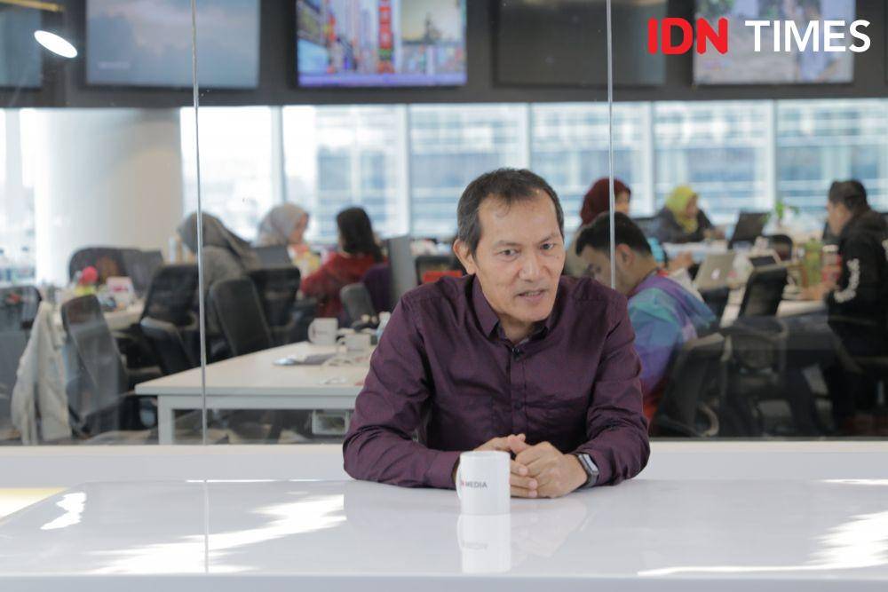 Wakil Ketua KPK Saut Situmorang saat berada di IDN Media HQ pada Selasa, 10 Desember 2019. (IDN Times/Arief Kharisma Putra)